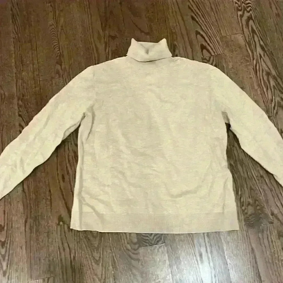 Lands End turtleneck - Picture 1 of 5